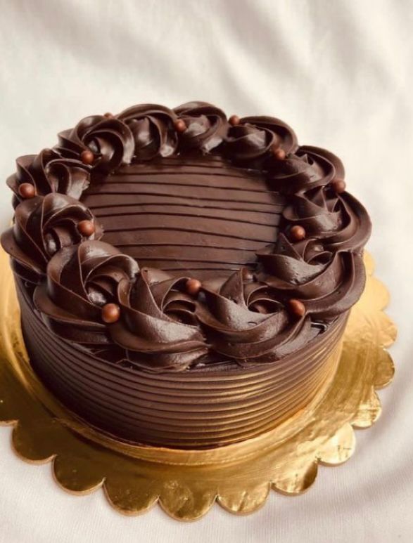 Moist Chocolate Cake with Chocolate Filling